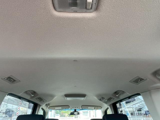 セレナ ハイウェイスター　Ｖセレクション＋セーフティ　ＳＨＶ　純正９インチナビ　フルセグＴＶ　Ｂｌｕｅｔｏｏｔｈ　フリップダウンモニター　ＥＴＣ　バックモニター　ＨＩＤヘッドライト　エマージェンシーブレーキ　車線逸脱防止警報　クルーズコントロール（20枚目）