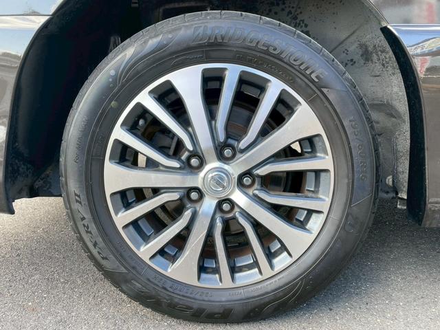 セレナ ハイウェイスター　Ｖセレクション＋セーフティ　ＳＨＶ　純正９インチナビ　フルセグＴＶ　Ｂｌｕｅｔｏｏｔｈ　フリップダウンモニター　ＥＴＣ　バックモニター　ＨＩＤヘッドライト　エマージェンシーブレーキ　車線逸脱防止警報　クルーズコントロール（47枚目）