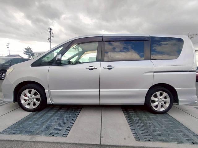 セレナ ハイウェイスター 純正HDDナビ アルパイン10.1インチフィリップダウンモニタ- バックカメラ 両側パワ-スライドドア ETC HIDヘッドライト フォグランプ プッシュスタート 16インチアルミホイール(4枚目)