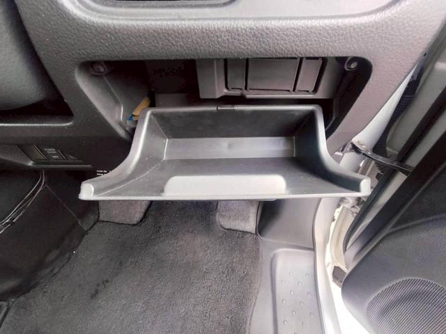 セレナ ハイウェイスター 純正HDDナビ アルパイン10.1インチフィリップダウンモニタ- バックカメラ 両側パワ-スライドドア ETC HIDヘッドライト フォグランプ プッシュスタート 16インチアルミホイール(39枚目)