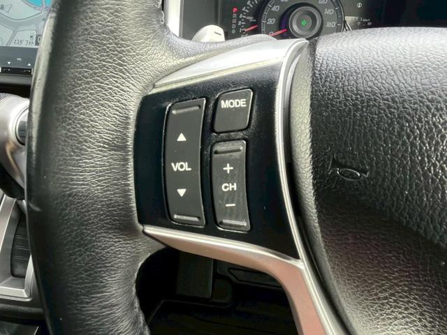 ステップワゴンスパーダ パワーエディション　純正９インチナビ　バックカメラ　フルセグＴＶ　ＣＤ　ＤＶＤ　ＨＩＤヘッドライト　オートライト　両側電動スライドドア　純正１６インチアルミ　ＥＴＣ　アイドリングストップ（23枚目）