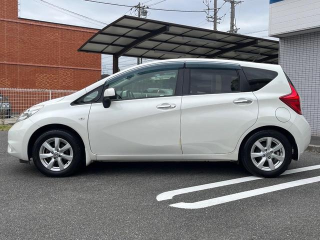 ノート メダリスト　全周囲カメラ　禁煙車　ハーフレザーシート　ドラレコ　コーナーセンサー　スマートキー　ＬＥＤヘッド　ＥＴＣ　純正１５インチアルミ　オートライト　オートエアコン　Ｂｌｕｅｔｏｏｔｈ　ＣＤ　ＤＶＤ再生（45枚目）
