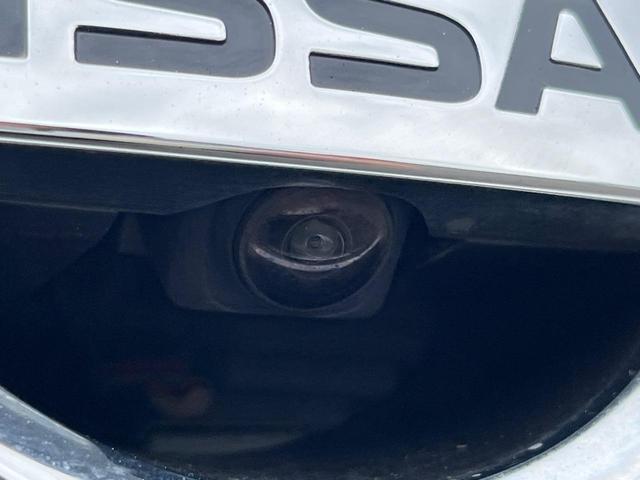 ノート メダリスト　全周囲カメラ　禁煙車　ハーフレザーシート　ドラレコ　コーナーセンサー　スマートキー　ＬＥＤヘッド　ＥＴＣ　純正１５インチアルミ　オートライト　オートエアコン　Ｂｌｕｅｔｏｏｔｈ　ＣＤ　ＤＶＤ再生（51枚目）