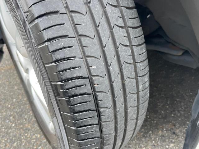 ノート メダリスト　全周囲カメラ　禁煙車　ハーフレザーシート　ドラレコ　コーナーセンサー　スマートキー　ＬＥＤヘッド　ＥＴＣ　純正１５インチアルミ　オートライト　オートエアコン　Ｂｌｕｅｔｏｏｔｈ　ＣＤ　ＤＶＤ再生（54枚目）