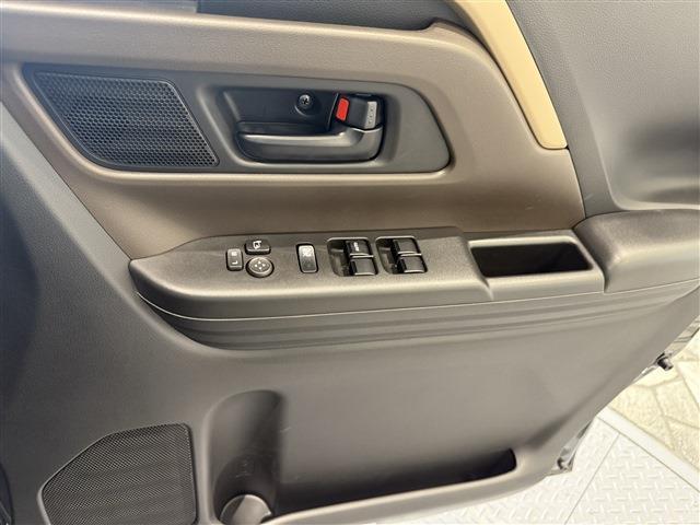 スペーシア ハイブリッドG 届出済未使用車/条件付新品ナビETCドラレコ/衝突軽減ブレーキ/両側スライドドア/スマートキー/プッシュスタート/ベンチシート/アイドリングストップ/サイドエアバッグ/オートエアコン/オートライト(62枚目)