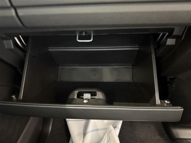 スペーシア ハイブリッドG 届出済未使用車/条件付新品ナビETCドラレコ/衝突軽減ブレーキ/両側スライドドア/スマートキー/プッシュスタート/ベンチシート/アイドリングストップ/サイドエアバッグ/オートエアコン/オートライト(49枚目)