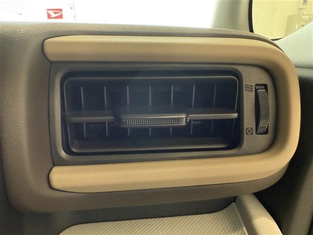 スペーシア ハイブリッドG 届出済未使用車/条件付新品ナビETCドラレコ/衝突軽減ブレーキ/両側スライドドア/スマートキー/プッシュスタート/ベンチシート/アイドリングストップ/サイドエアバッグ/オートエアコン/オートライト(42枚目)