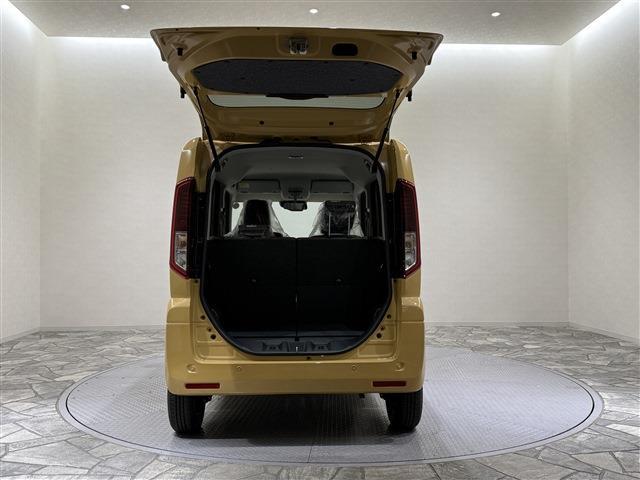 スペーシア ハイブリッドG 届出済未使用車/条件付新品ナビETCドラレコ/衝突軽減ブレーキ/両側スライドドア/スマートキー/プッシュスタート/ベンチシート/アイドリングストップ/サイドエアバッグ/オートエアコン/オートライト(17枚目)