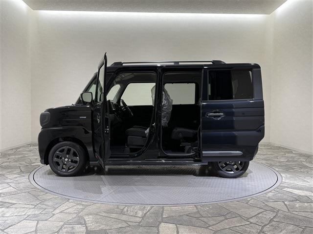 スペーシアギア ハイブリッドＸＺ　届出済未使用車／衝突軽減ブレーキ／ローン条件付新品ナビＥＴＣドラレコ／障害物センサー／スマートキー／ＬＥＤヘッドライト／両側電動スライドドア／シートヒーター／アダプティブクルーズ／アイドリングストップ（12枚目）