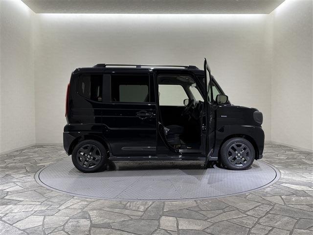 スペーシアギア ハイブリッドＸＺ　届出済未使用車／衝突軽減ブレーキ／ローン条件付新品ナビＥＴＣドラレコ／障害物センサー／スマートキー／ＬＥＤヘッドライト／両側電動スライドドア／シートヒーター／アダプティブクルーズ／アイドリングストップ（14枚目）