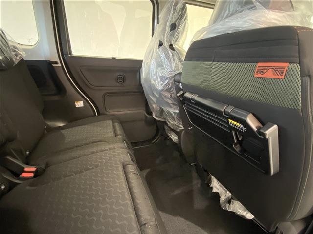 スペーシアギア ハイブリッドＸＺ　届出済未使用車／衝突軽減ブレーキ／ローン条件付新品ナビＥＴＣドラレコ／障害物センサー／スマートキー／ＬＥＤヘッドライト／両側電動スライドドア／シートヒーター／アダプティブクルーズ／アイドリングストップ（47枚目）