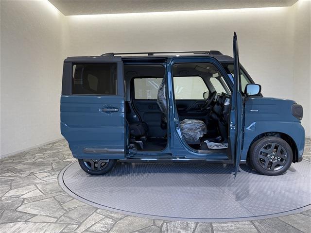 スペーシアギア ハイブリッドＸＺ　届出済未使用車／衝突軽減ブレーキ／ローン条件付新品ナビＥＴＣドラレコ／障害物センサー／スマートキー／ＬＥＤヘッドライト／両側電動スライドドア／シートヒーター／アダプティブクルーズ／アイドリングストップ（9枚目）