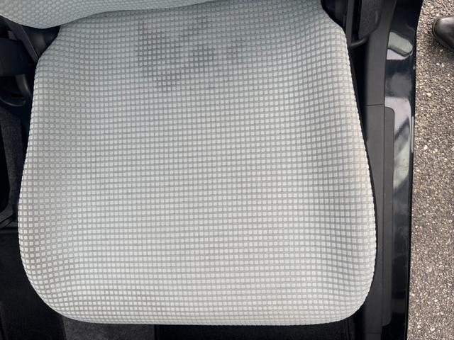 アルト Ｌ　レーダーブレーキサポート装着車　１３インチホイール　メモリーナビ　フルセグＴＶ　シートヒーター　アイドリングストップ　キーレス　Ｂｌｕｅｔｏｏｔｈ　禁煙車（46枚目）