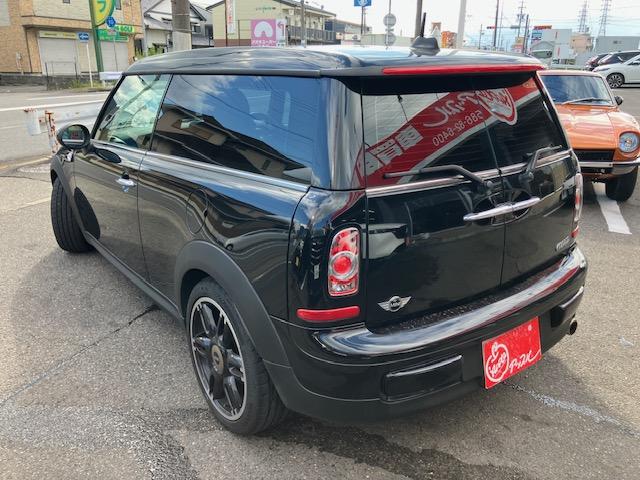 ＭＩＮＩ クーパー　クラブマン　ボンドストリートＰＫＧ　ユーザー買取車　ボンドストリートＰＫＧ　専用レザーシート　専用ＡＷ　プッシュスタート　シートヒーター　ハーマンカードン（4枚目）