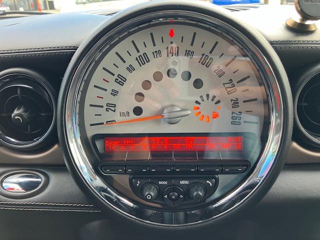 ＭＩＮＩ クーパー　クラブマン　ボンドストリートＰＫＧ　ユーザー買取車　ボンドストリートＰＫＧ　専用レザーシート　専用ＡＷ　プッシュスタート　シートヒーター　ハーマンカードン（15枚目）