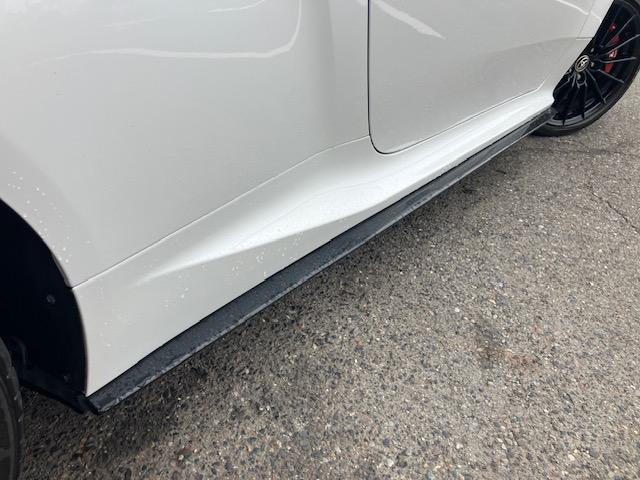 GRヤリス  ワンオーナー ユーザー様買取車 純正エアロ 純正4本出しマフラー 赤キャリパー ディスプレイオーディオ LEDヘッドライト(15枚目)