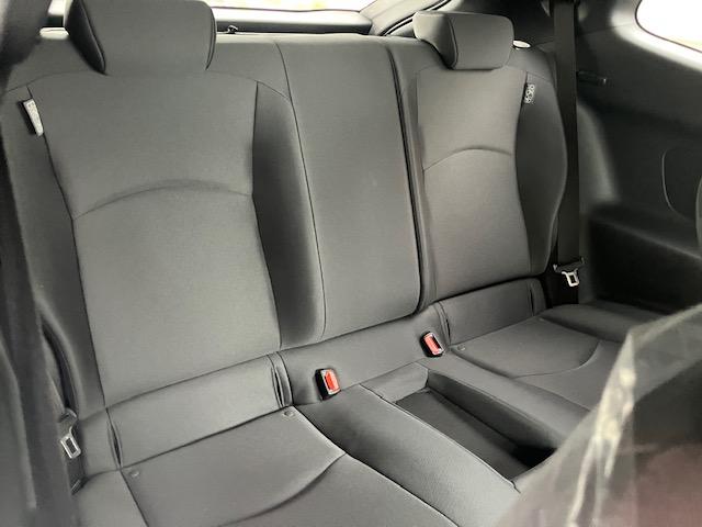 GRヤリス  ワンオーナー ユーザー様買取車 純正エアロ 純正4本出しマフラー 赤キャリパー ディスプレイオーディオ LEDヘッドライト(20枚目)