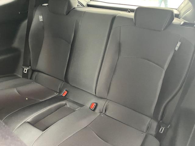 GRヤリス  ワンオーナー ユーザー様買取車 純正エアロ 純正4本出しマフラー 赤キャリパー ディスプレイオーディオ LEDヘッドライト(22枚目)