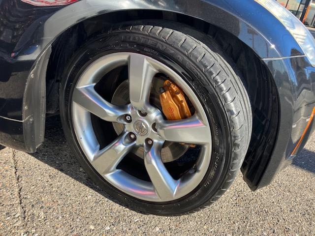 フェアレディZ バージョンST ユーザー買取車 ワンオーナー 6速マニュアル レザーシート シートヒーター キセノンライト 禁煙車(11枚目)