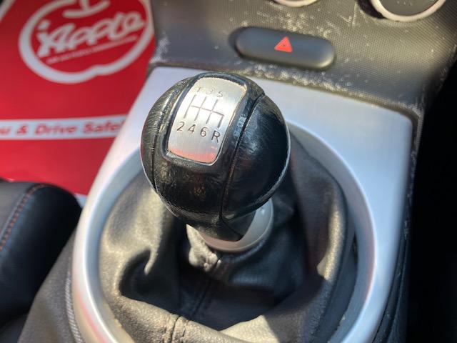 フェアレディZ バージョンST ユーザー買取車 ワンオーナー 6速マニュアル レザーシート シートヒーター キセノンライト 禁煙車(22枚目)