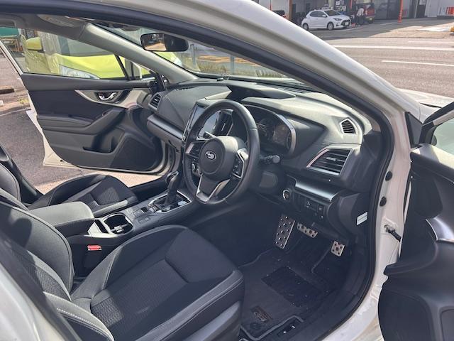 インプレッサＧ４ 　ユーザー買取車　４ＷＤ車　ダイヤトーンナビフルセグＴＶ　バックカメラ　電動シート　ワンオーナー　アイサイト　スマートキー　ＬＥＤヘッドライト（15枚目）