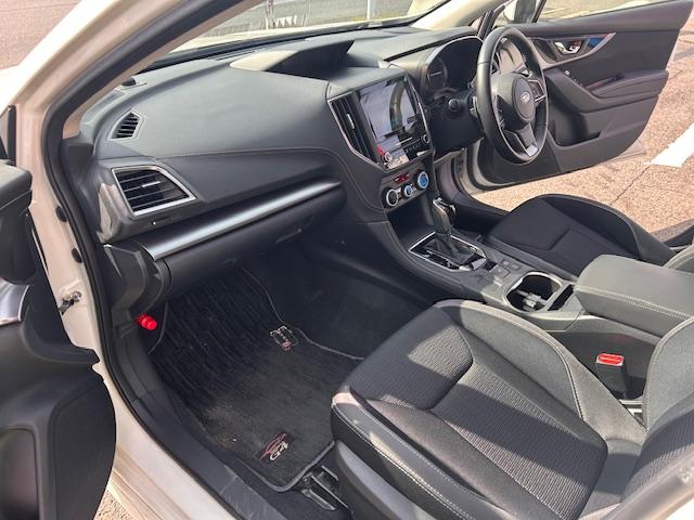 インプレッサＧ４ 　ユーザー買取車　４ＷＤ車　ダイヤトーンナビフルセグＴＶ　バックカメラ　電動シート　ワンオーナー　アイサイト　スマートキー　ＬＥＤヘッドライト（18枚目）