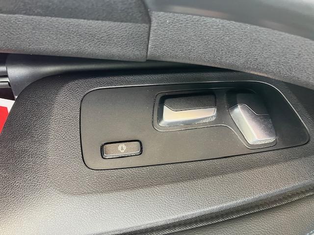 ３シリーズ ３２０ｄ　ｘＤｒｉｖｅ　Ｍスポーツ　ユーザー様買取車　レーザーライト　ヘッドアップディスプレイ　本革シート　パワートランク　純正１９インチＡＷ　コンフォートアクセス　ＥＴＣ　シートヒーター（22枚目）