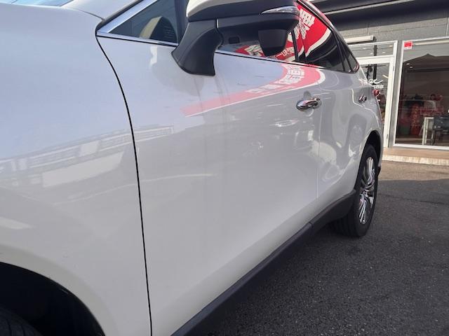 ハリアー Z ユーザー様買取車/ブラインドスポットモニター/ヘッドアップディスプレイ/JBLサウンド/デジタルインナーミラー/パワーシート(17枚目)