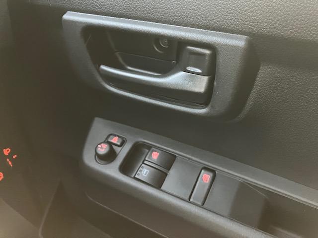 ハイゼットカーゴ クルーズ ワンオーナー車/ユーザー様買取車/オプションパールカラー/社外足回り/純正ナビフルセグテレビ/スマートアシスト/スマートキー(32枚目)