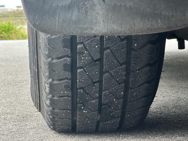 ハイエースバン ロングスーパーＧＬ　ＥＴＣ　イージークローザー　社外ヘッドライト　社外テール　ローダウン　フルセグナビ　Ｂｌｕｅｔｏｏｔｈ（19枚目）