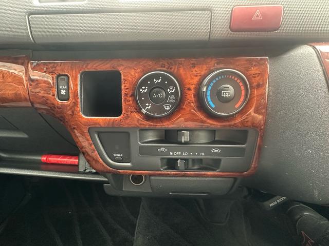 ハイエースバン ロングスーパーＧＬ　ＥＴＣ　イージークローザー　社外ヘッドライト　社外テール　ローダウン　フルセグナビ　Ｂｌｕｅｔｏｏｔｈ（32枚目）