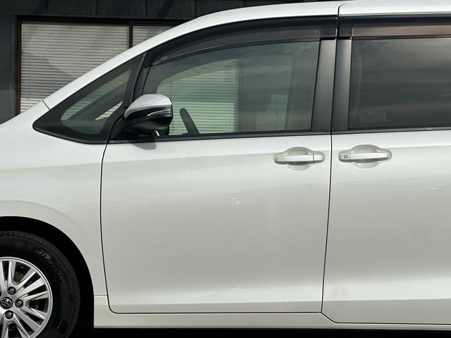 ヴォクシー V 9インチフルセグナビ 後部モニター 両側電動スライド Bluetooth HDMI ETC(9枚目)
