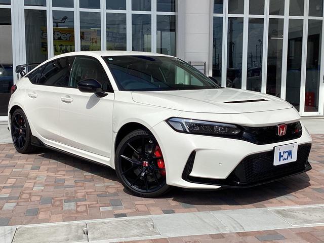 ご来店いただく際には売約済みだと申し訳ないので、お手数ですが事前に在庫確認のお電話もしくはメールをお願い致します。