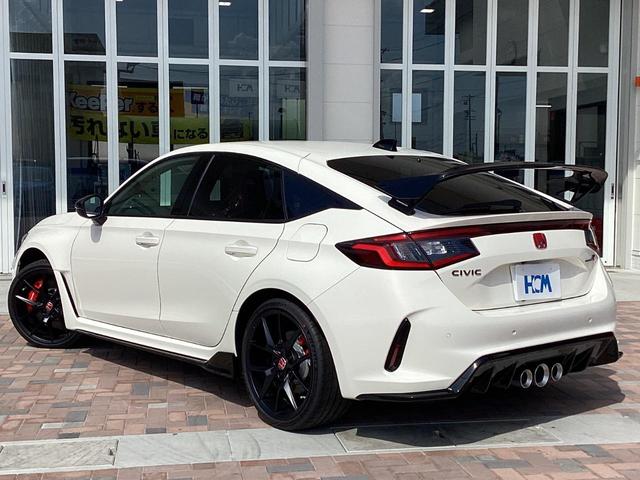 室内外の清掃もこだわって、お客様にご満足いただけるよう努めております。