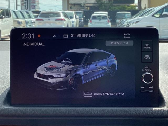 シーンや気分に応じて走りのキャラクターを選択できるドライブモードスイッチに、自分好みの設定を登録できるＩＮＤＩＶＩＤＵＡＬモードを搭載