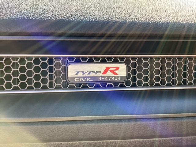 タイプＲは一台、一台にシリアルナンバーがついています。