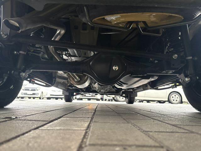エブリイ ＰＡリミテッド　ユーザー買取車　５速ＭＴ　ワンオーナー　キーレスキー　パワーウィンドウ　衝突軽減ブレーキ　レーンキープアシスト　オートライト　コーナーセンサー　助手席エアバッグ　横滑り防止装置　アンチロックブレーキ（27枚目）