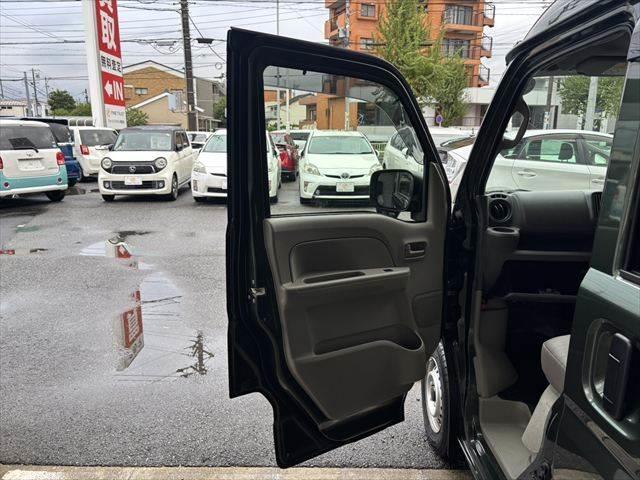 エブリイ ＰＡリミテッド　ユーザー買取車　５速ＭＴ　ワンオーナー　キーレスキー　パワーウィンドウ　衝突軽減ブレーキ　レーンキープアシスト　オートライト　コーナーセンサー　助手席エアバッグ　横滑り防止装置　アンチロックブレーキ（52枚目）