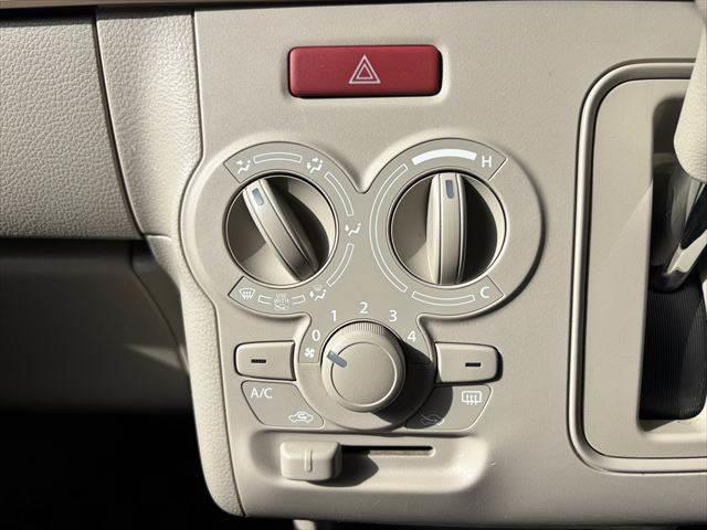 アルトラパン S 純正メモリーナビ フルセグTV 全周囲カメラ Bluetooth スマートキー 衝突軽減ブレーキ HIDヘッドライト シートヒーター ETC ベンチシート 盗難防止装置(34枚目)