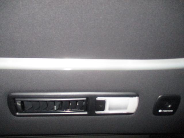 ご覧頂きまして誠に有難うございます！！是非ご来店して頂き、実際にご覧になって頂ければと思います。お客様からのご連絡をスタッフ一同、心よりお待ちしております