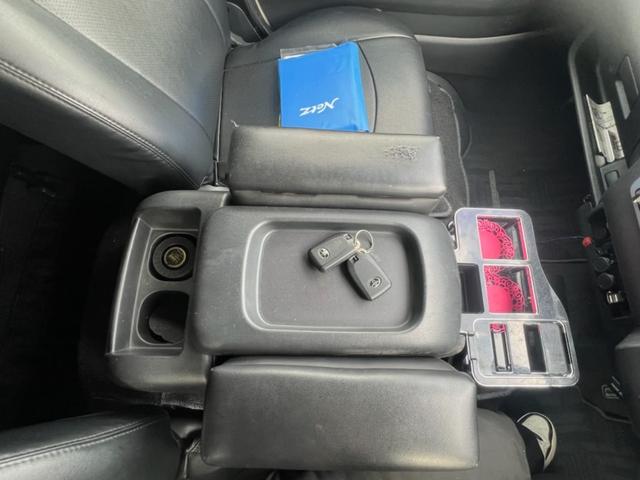 レジアスエースバン ロングスーパーGL /TSS/車中泊用ベッドキット/クライツォ製シートカバー/ワンオーナー/禁煙車/両側スライドドア・後部ドアイージークローザー/スマートキー2本/プッシュスタート/カロッツェリアサイバーナビ(33枚目)