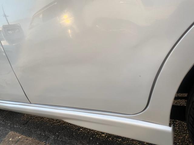 ピクシススペース カスタム　Ｇ　／４ＷＤ／スマートキー／純正１４インチアルミホイール／ＨＩＤヘッドライト／フォグランプ／電動格納ドアミラー／純正オプションフロントスポイラー／車検令和９年２月まで（19枚目）