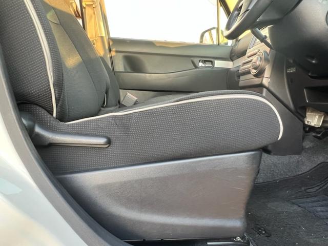 ピクシススペース カスタム　Ｇ　／４ＷＤ／スマートキー／純正１４インチアルミホイール／ＨＩＤヘッドライト／フォグランプ／電動格納ドアミラー／純正オプションフロントスポイラー／車検令和９年２月まで（25枚目）