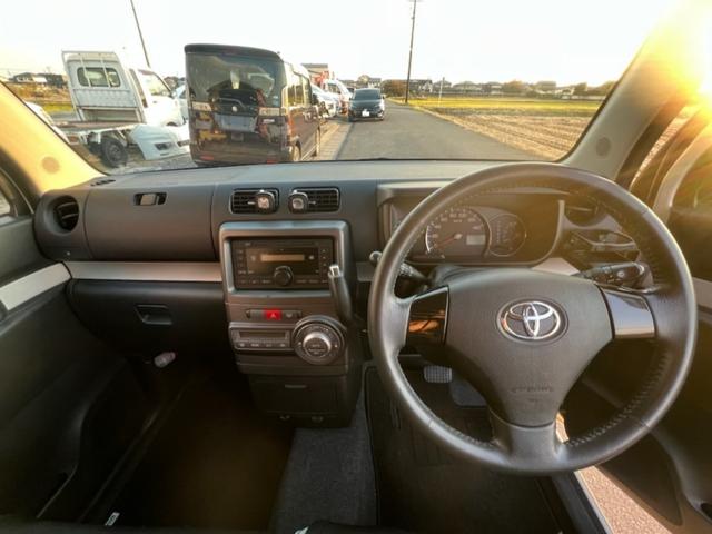 ピクシススペース カスタム　Ｇ　／４ＷＤ／スマートキー／純正１４インチアルミホイール／ＨＩＤヘッドライト／フォグランプ／電動格納ドアミラー／純正オプションフロントスポイラー／車検令和９年２月まで（26枚目）