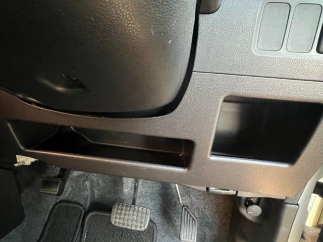 ピクシススペース カスタム　Ｇ　／４ＷＤ／スマートキー／純正１４インチアルミホイール／ＨＩＤヘッドライト／フォグランプ／電動格納ドアミラー／純正オプションフロントスポイラー／車検令和９年２月まで（32枚目）