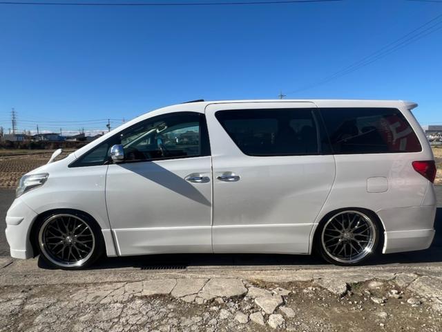 アルファード ２４０Ｓ　／Ｗサンルーフ／両側パワスラ／社外Ｆバンパー（Ｋ－ブレイク）／リアアンダー／ＨＩＤヘッドライト／フォグランプ／ＴＥＩＮ製車高調／ロクサーニ２１インチアルミホイール／スマートキー２本／車検２年付き（5枚目）