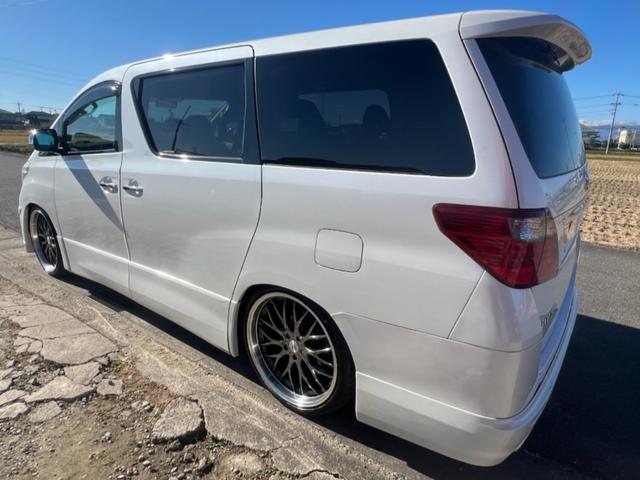 アルファード ２４０Ｓ　／Ｗサンルーフ／両側パワスラ／社外Ｆバンパー（Ｋ－ブレイク）／リアアンダー／ＨＩＤヘッドライト／フォグランプ／ＴＥＩＮ製車高調／ロクサーニ２１インチアルミホイール／スマートキー２本／車検２年付き（9枚目）