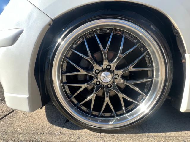 アルファード ２４０Ｓ　／Ｗサンルーフ／両側パワスラ／社外Ｆバンパー（Ｋ－ブレイク）／リアアンダー／ＨＩＤヘッドライト／フォグランプ／ＴＥＩＮ製車高調／ロクサーニ２１インチアルミホイール／スマートキー２本／車検２年付き（14枚目）