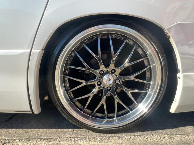 アルファード ２４０Ｓ　／Ｗサンルーフ／両側パワスラ／社外Ｆバンパー（Ｋ－ブレイク）／リアアンダー／ＨＩＤヘッドライト／フォグランプ／ＴＥＩＮ製車高調／ロクサーニ２１インチアルミホイール／スマートキー２本／車検２年付き（15枚目）