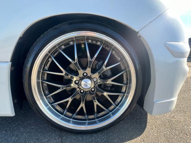 アルファード ２４０Ｓ　／Ｗサンルーフ／両側パワスラ／社外Ｆバンパー（Ｋ－ブレイク）／リアアンダー／ＨＩＤヘッドライト／フォグランプ／ＴＥＩＮ製車高調／ロクサーニ２１インチアルミホイール／スマートキー２本／車検２年付き（16枚目）